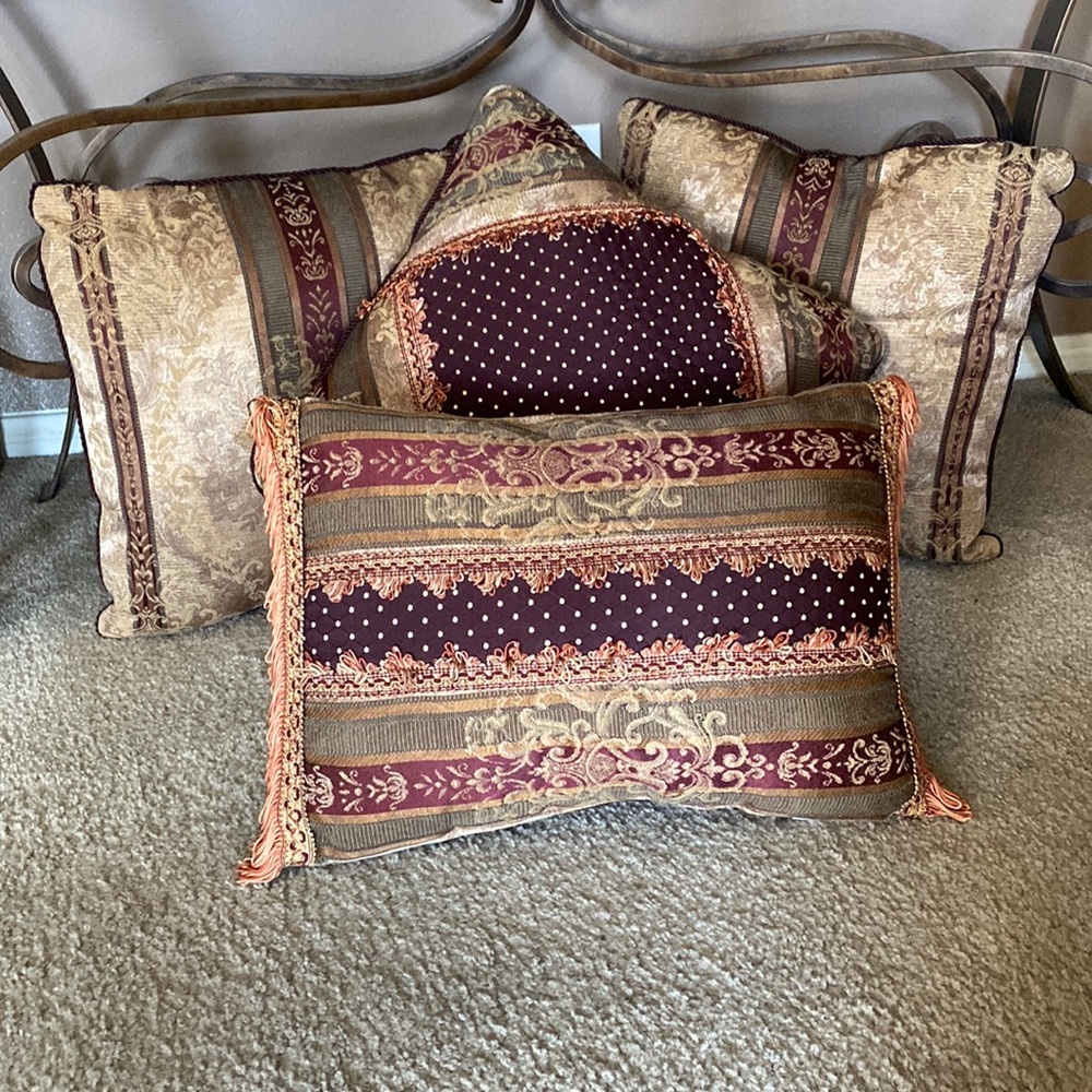 Croscill “Townhouse” Decorative Pillows (Set of 4)